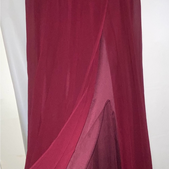 City Triangles Burgundy Sequin Lace Dress W/ Slit - mordernwear.com